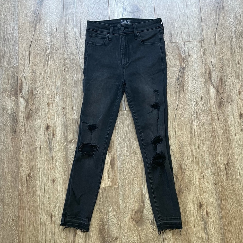 Black Distressed Jeans